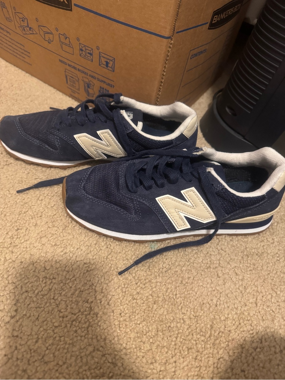 New Balance Men's Navy and Cream Retro Running Sneakers